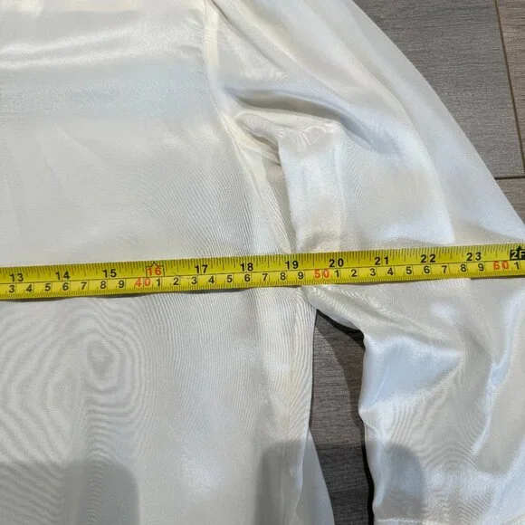 Alice and Olive Silk Tie Blouse (Size Medium Excellent Condition) - Picture 12 of 13